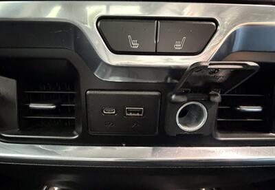 2020 GMC Sierra 1500 SLT   - Photo 20 - Bakersfield, CA 93305