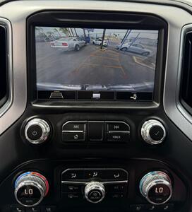 2020 GMC Sierra 1500 SLT   - Photo 34 - Bakersfield, CA 93305