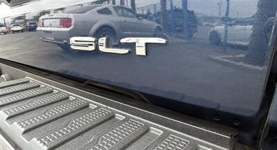 2020 GMC Sierra 1500 SLT   - Photo 12 - Bakersfield, CA 93305