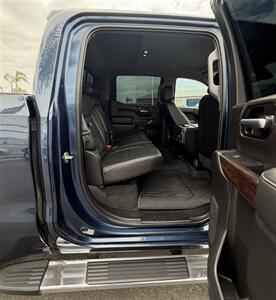 2020 GMC Sierra 1500 SLT   - Photo 19 - Bakersfield, CA 93305
