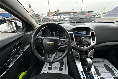 2015 Chevrolet Cruze 1LT Auto   - Photo 18 - Bakersfield, CA 93305