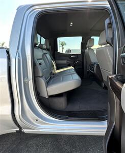 2019 GMC Sierra 1500 SLT   - Photo 15 - Bakersfield, CA 93301
