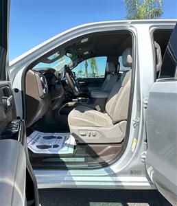 2019 GMC Sierra 1500 SLT   - Photo 5 - Bakersfield, CA 93301
