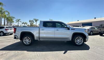 2019 GMC Sierra 1500 SLT   - Photo 12 - Bakersfield, CA 93301