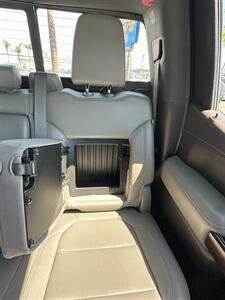 2019 GMC Sierra 1500 SLT   - Photo 17 - Bakersfield, CA 93301