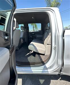 2019 GMC Sierra 1500 SLT   - Photo 6 - Bakersfield, CA 93301