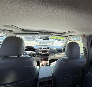 2011 Toyota Highlander Limited - Photo 27 - Bakersfield, CA 93305
