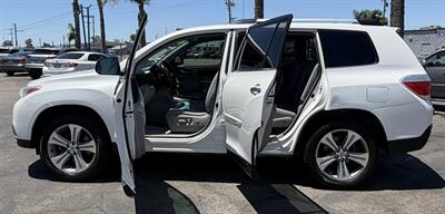 2011 Toyota Highlander Limited - Photo 5 - Bakersfield, CA 93305