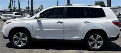 2011 Toyota Highlander Limited - Photo 4 - Bakersfield, CA 93305