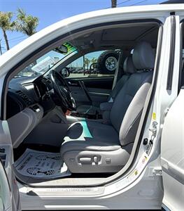 2011 Toyota Highlander Limited - Photo 6 - Bakersfield, CA 93305