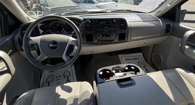 2009 GMC Sierra 2500HD SLE   - Photo 16 - Bakersfield, CA 93301