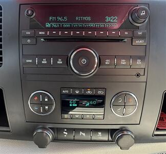 2009 GMC Sierra 2500HD SLE   - Photo 21 - Bakersfield, CA 93301