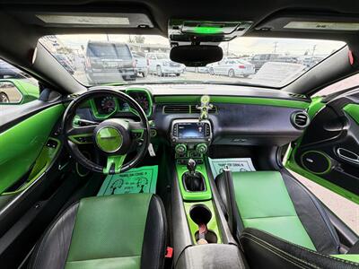 2011 Chevrolet Camaro SS   - Photo 17 - Bakersfield, CA 93301