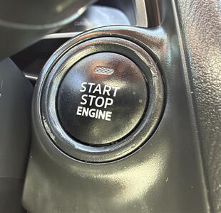 2019 Toyota Yaris   - Photo 26 - Bakersfield, CA 93301