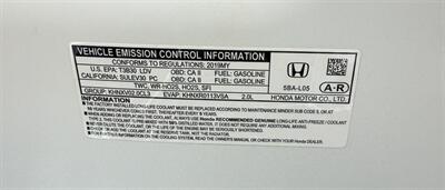 2019 Honda Civic LX   - Photo 32 - Bakersfield, CA 93305