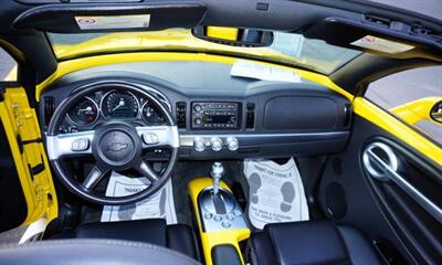2004 Chevrolet SSR   - Photo 7 - Bakersfield, CA 93305