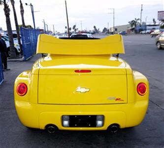 2004 Chevrolet SSR   - Photo 3 - Bakersfield, CA 93305