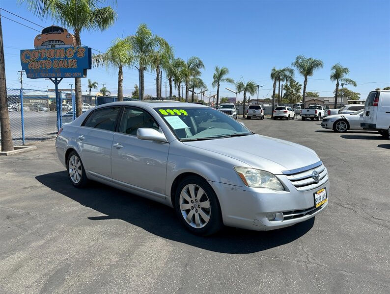 2005 Toyota Avalon XL  