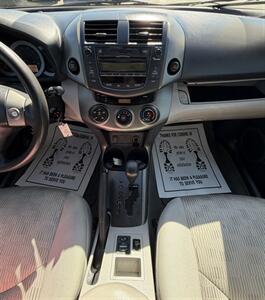 2011 Toyota RAV4   - Photo 22 - Bakersfield, CA 93305