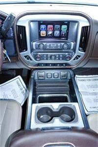 2017 GMC Sierra 1500 SLT Crew Cab Short Box 4WD   - Photo 10 - Bakersfield, CA 93305