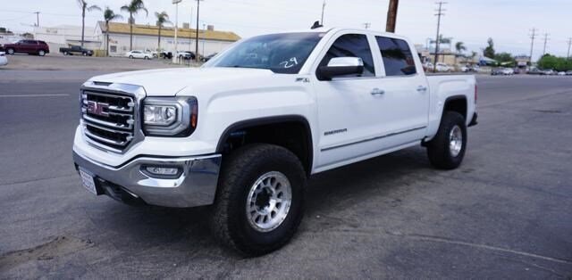 2017 GMC Sierra 1500 SLT Crew Cab Short Box 4WD  