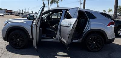 2022 Volkswagen Atlas Cross Sport V6 SE - Photo 5 - Bakersfield, CA 93305