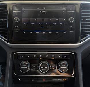 2022 Volkswagen Atlas Cross Sport V6 SE - Photo 27 - Bakersfield, CA 93305
