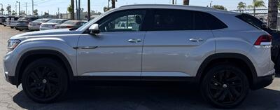 2022 Volkswagen Atlas Cross Sport V6 SE - Photo 4 - Bakersfield, CA 93305