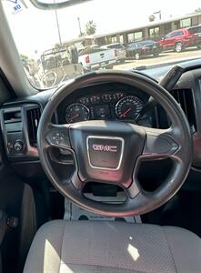 2018 GMC Sierra 1500   - Photo 17 - Bakersfield, CA 93301