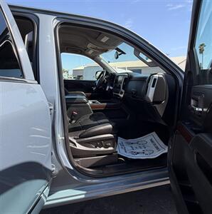 2015 GMC Sierra 1500 SLT   - Photo 17 - Bakersfield, CA 93305