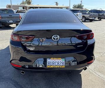 2021 Mazda Mazda3 Sedan Select   - Photo 10 - Bakersfield, CA 93301