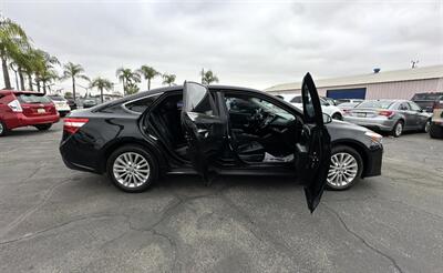 2013 Toyota Avalon Hybrid XLE Premium   - Photo 14 - Bakersfield, CA 93305