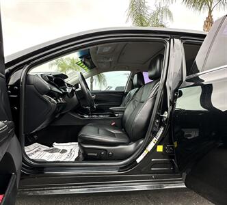 2013 Toyota Avalon Hybrid XLE Premium   - Photo 6 - Bakersfield, CA 93305