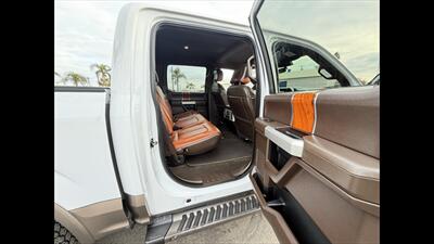 2019 Ford F-150 King Ranch   - Photo 17 - Bakersfield, CA 93305