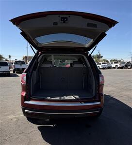 2017 GMC Acadia Limited - Photo 16 - Bakersfield, CA 93305