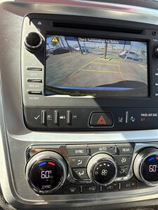2017 GMC Acadia Limited - Photo 37 - Bakersfield, CA 93305