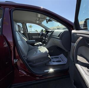 2017 GMC Acadia Limited - Photo 23 - Bakersfield, CA 93305