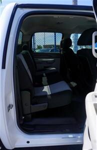 2009 Chevrolet Silverado 3500 Work Truck Crew Cab 2WD   - Photo 7 - Bakersfield, CA 93305