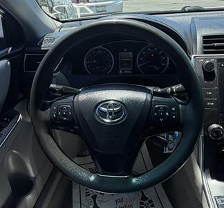 2017 Toyota Camry LE - Photo 20 - Bakersfield, CA 93305