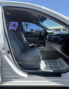 2017 Toyota Camry LE - Photo 16 - Bakersfield, CA 93305