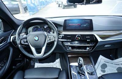 2019 BMW 5 Series 530e iPerformance   - Photo 9 - Bakersfield, CA 93305
