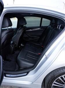 2019 BMW 5 Series 530e iPerformance   - Photo 7 - Bakersfield, CA 93305