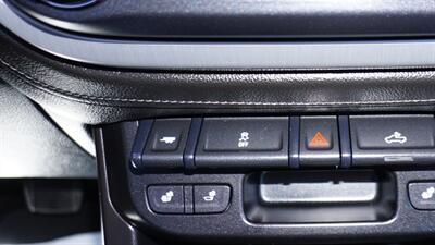 2016 GMC Canyon SLT   - Photo 27 - Bakersfield, CA 93301