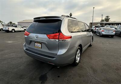 2012 Toyota Sienna LE 8-Passenger   - Photo 14 - Bakersfield, CA 93305