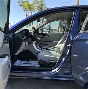 2015 Honda Accord LX - Photo 6 - Bakersfield, CA 93301