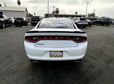 2018 Dodge Charger SXT - Photo 9 - Bakersfield, CA 93301