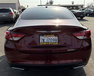 2015 Chrysler 200 S   - Photo 9 - Bakersfield, CA 93305