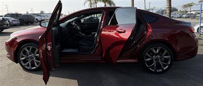 2015 Chrysler 200 S   - Photo 5 - Bakersfield, CA 93305