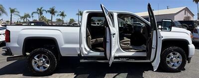 2016 GMC Sierra 2500 Denali   - Photo 15 - Bakersfield, CA 93301