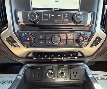 2016 GMC Sierra 2500 Denali   - Photo 22 - Bakersfield, CA 93301